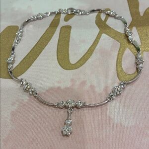 Elegant Silver Necklace with Crystal Accents